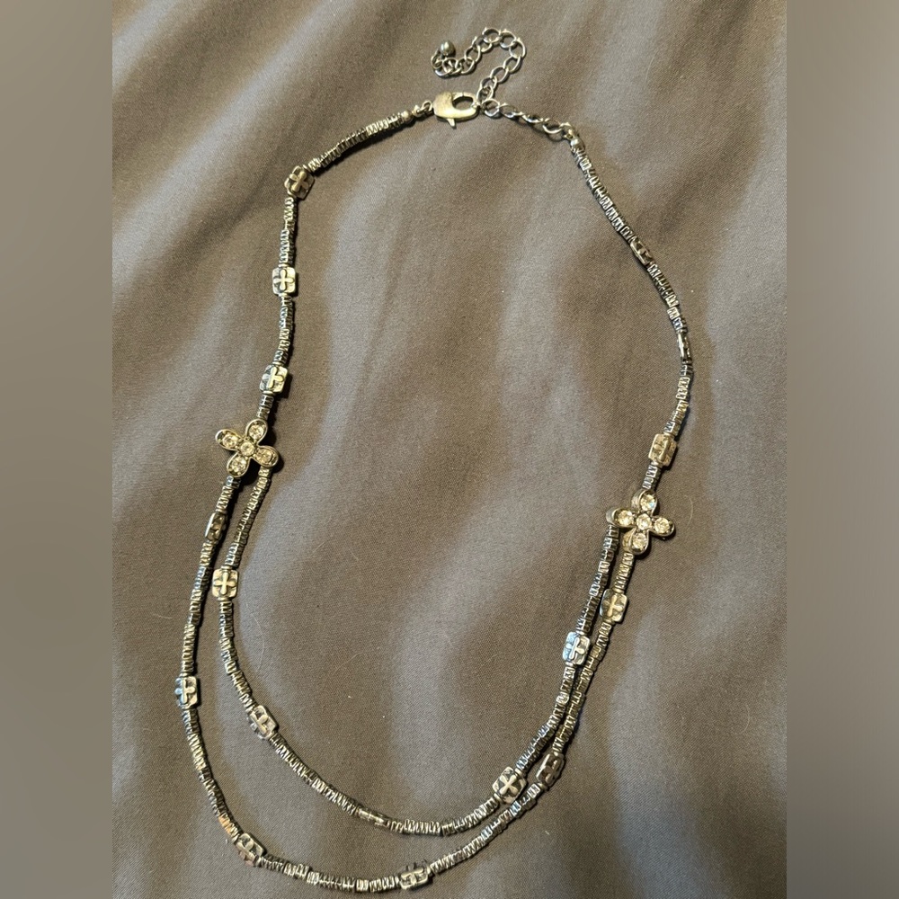 Women’s necklace